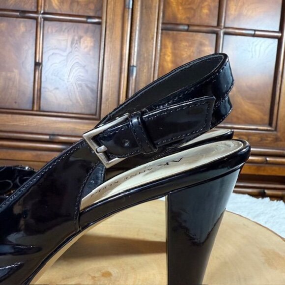Anne Klein Black Patent 3D Flower Platform Peep Toe Slingback Triangle Heel Shoe - Picture 12 of 15
